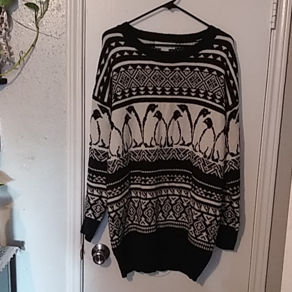 LOVECRAZY SWEATER